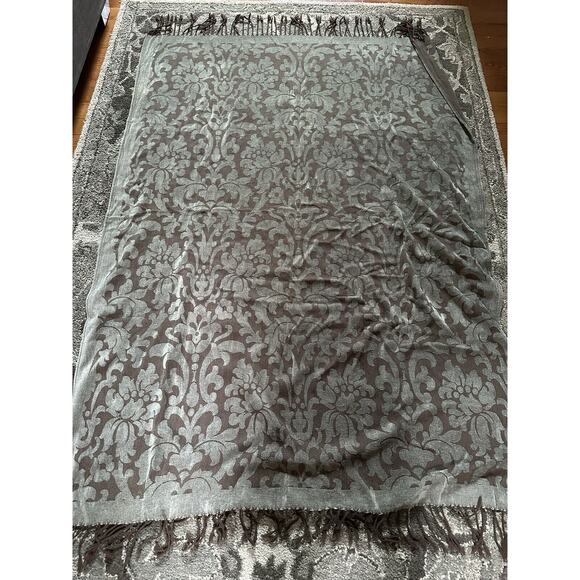 Restoration Hardware Wool Blend Fringed Throw Blanket Gray Brown Floral 70X53” - Picture 11 of 12
